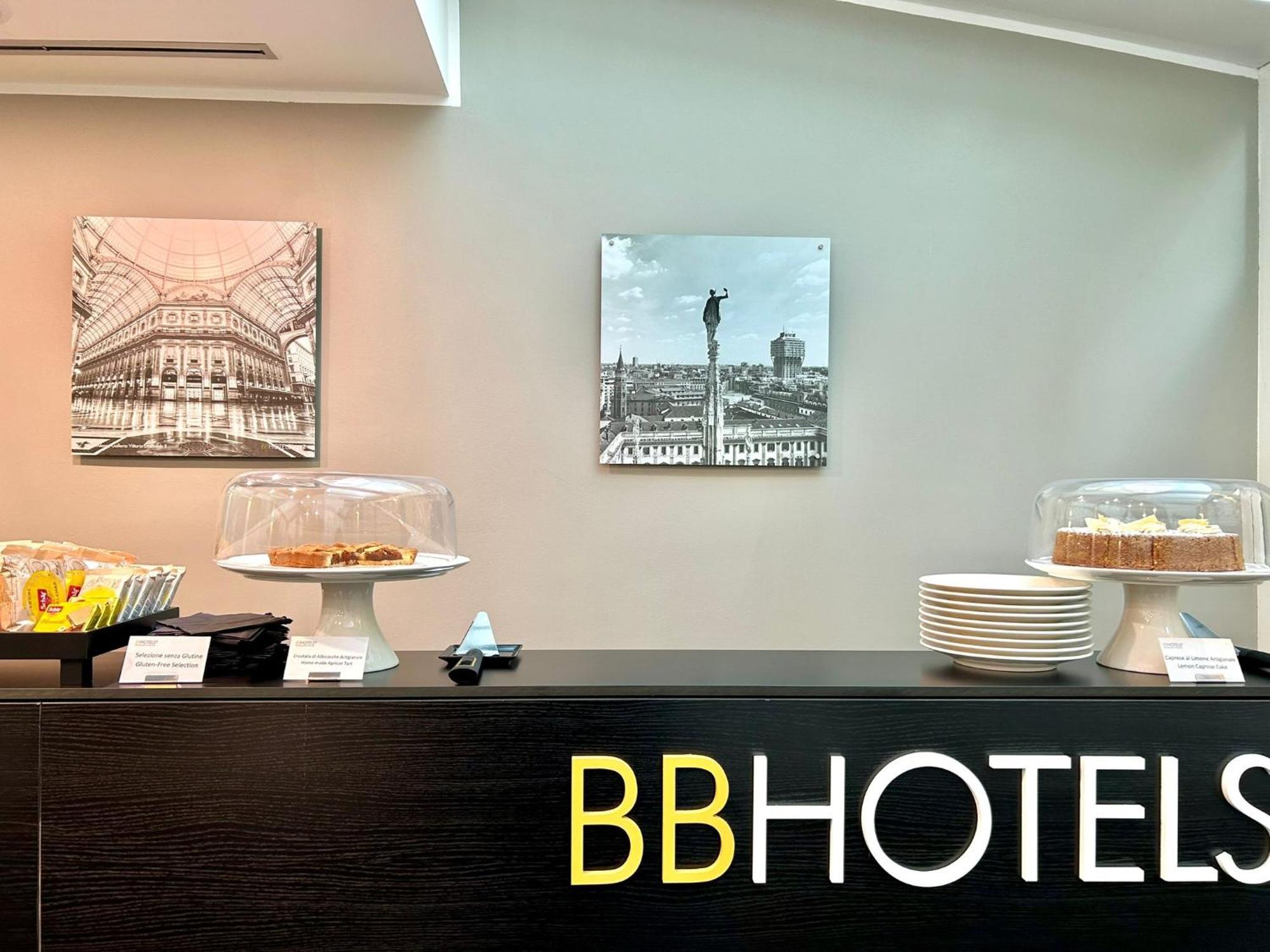 Bb Hotels Smarthotel Duomo Milão Exterior foto